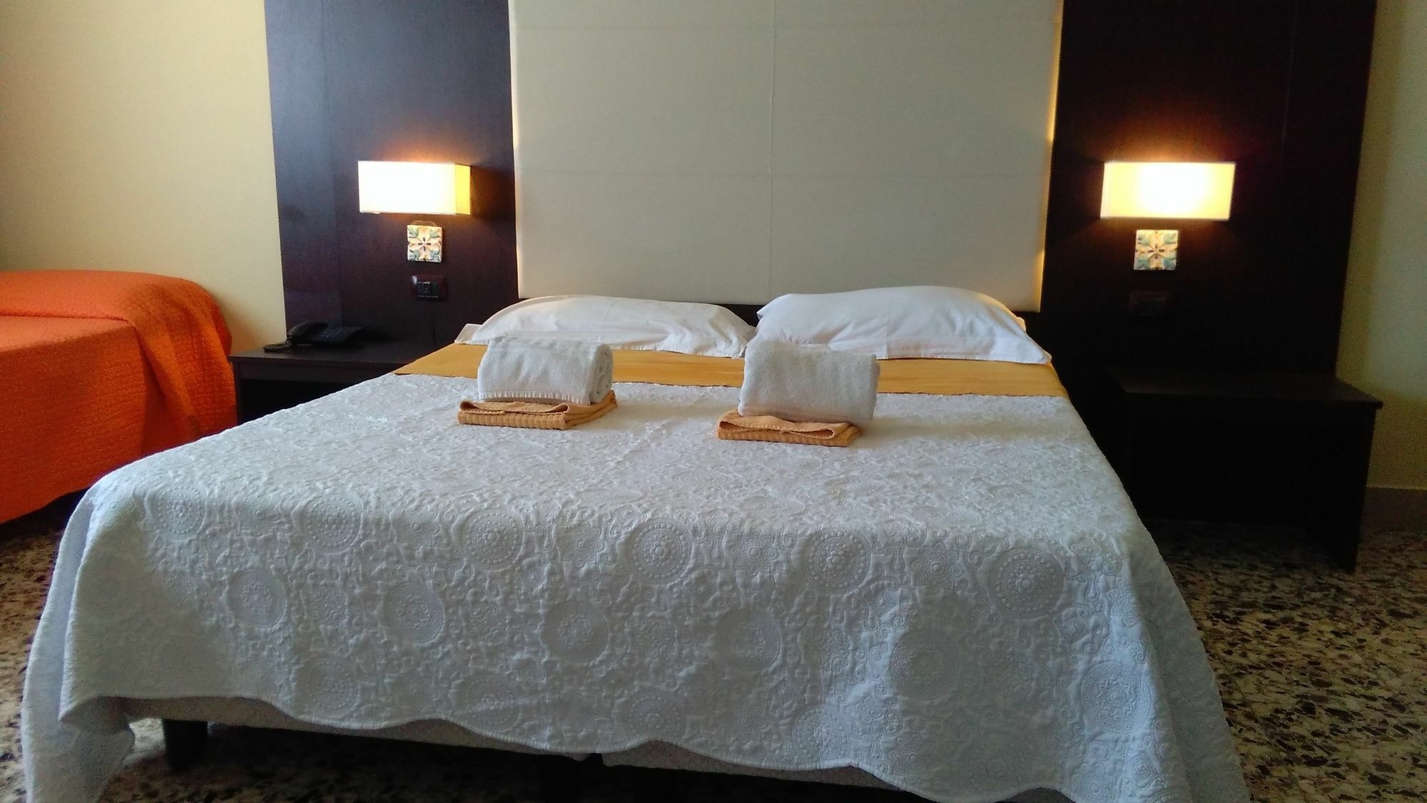 Hotel Liberta Палермо Екстер'єр фото
